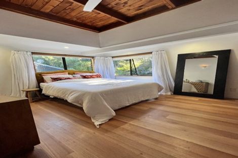 Photo of property in 23 Telephone Road, Birkenhead, Auckland, 0626