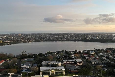 Photo of property in Sentinel Apartments, 2703/3 Northcroft Street, Takapuna, Auckland, 0622