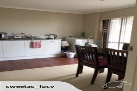 Photo of property in 43 Calypso Way, Unsworth Heights, Auckland, 0632