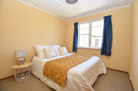 Photo of property in 4 Philip Street, Carterton, 5713