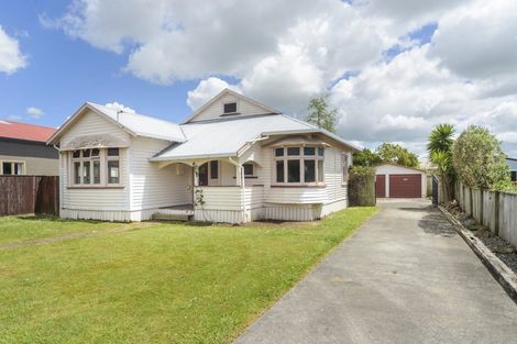 Photo of property in 11 Rosalie Terrace, Kelvin Grove, Palmerston North, 4414