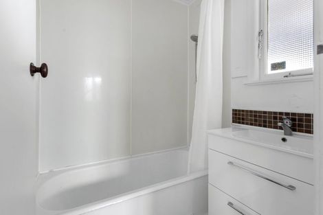 Photo of property in 53a Queen Road, Bellevue, Tauranga, 3110