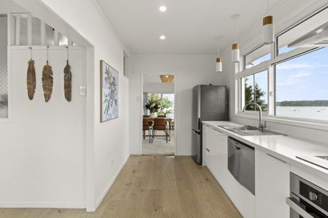 Photo of property in 91 Omokoroa Road, Omokoroa, 3114