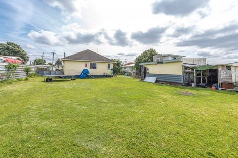 Photo of property in 217 Puriri Street, Castlecliff, Whanganui, 4501