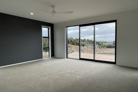 Photo of property in 9 Johnson Place, Stillwater, Silverdale, 0993