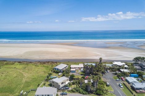 Photo of property in 21 Kotare Street, Ahipara, Kaitaia, 0481