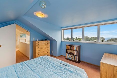 Photo of property in 69 Tilley Road, Paekakariki, 5034