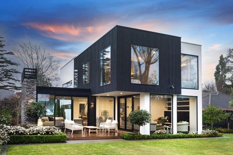 Photo of property in 79 Fendalton Road, Fendalton, Christchurch, 8014