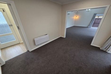 Photo of property in 11 Grimseys Road, Redwood, Christchurch, 8051