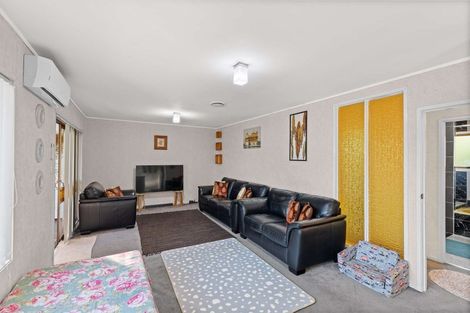 Photo of property in 2/126 Great South Road, Manurewa, Auckland, 2102