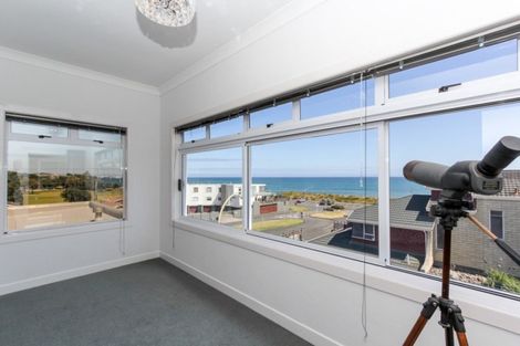 Photo of property in 4 Hamblyn Street, Strandon, New Plymouth, 4312