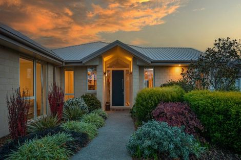 Photo of property in 14 Riverside Way, Amberley, 7410