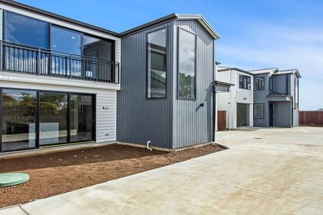 Photo of property in 165b Waimumu Road, Massey, Auckland, 0614