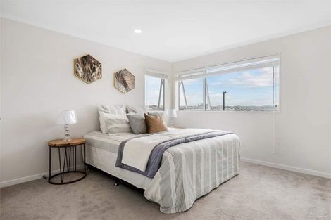 Photo of property in 51 Cilliers Drive, Silverdale, 0932