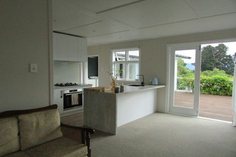 Photo of property in 33 Whero Avenue, Diamond Harbour, Lyttelton, 8971