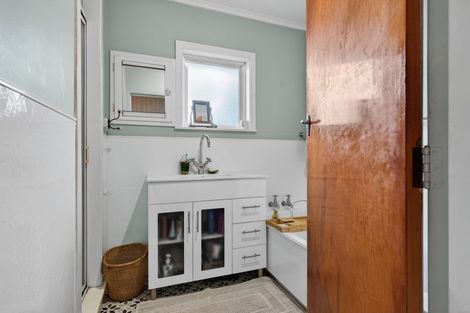 Photo of property in 1 Griffin Road, Maungaturoto, 0520