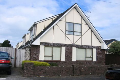 Photo of property in 1/45 Whites Line West, Woburn, Lower Hutt, 5010