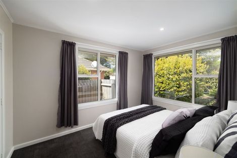 Photo of property in 16 Staveley Street, Avonhead, Christchurch, 8042