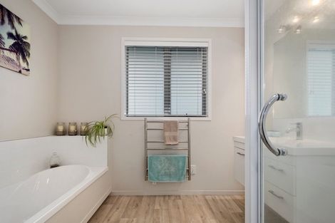 Photo of property in 22 Kohekohe Road, Papamoa Beach, Papamoa, 3118