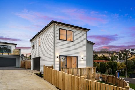 Photo of property in 13b Windermere Crescent, Blockhouse Bay, Auckland, 0600