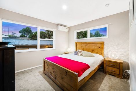 Photo of property in 554 Swanson Road, Ranui, Auckland, 0612