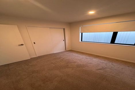 Photo of property in 31 Booralee Avenue, Botany Downs, Auckland, 2010
