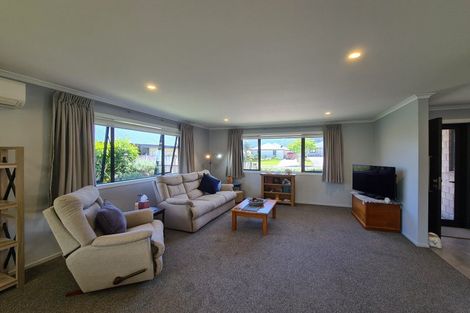 Photo of property in 3 Victoria Street, Coromandel, 3506