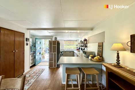 Photo of property in 1 Kowhai Street, Ravensbourne, Dunedin, 9022