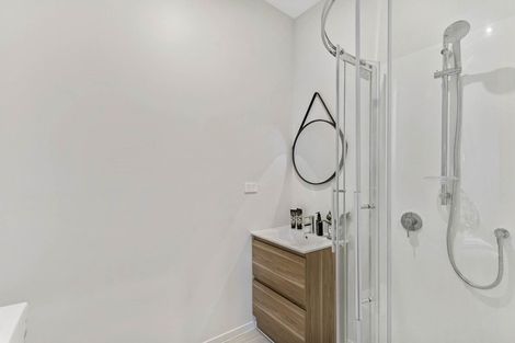 Photo of property in 14b Ropata Avenue, Point England, Auckland, 1072