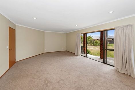 Photo of property in 43 Weld Street, Oxford, 7430