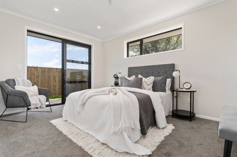 Photo of property in 37 Rhodes Street, Carterton, 5713