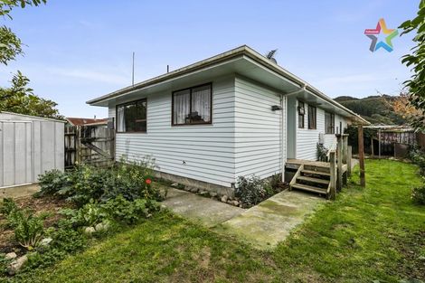 Photo of property in 18a Wimbledon Grove, Wainuiomata, Lower Hutt, 5014