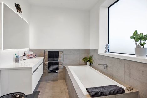 Photo of property in 16a Links Drive, Waiwhakaiho, New Plymouth, 4312