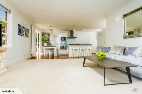 Photo of property in 1/2 Seaview Road, Milford, Auckland, 0620