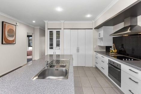 Photo of property in 19 Haast Place, Poraiti, Napier, 4112