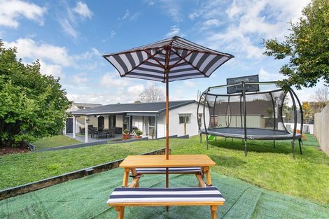 Photo of property in 4 Galvan Avenue, Sunnyhills, Auckland, 2010