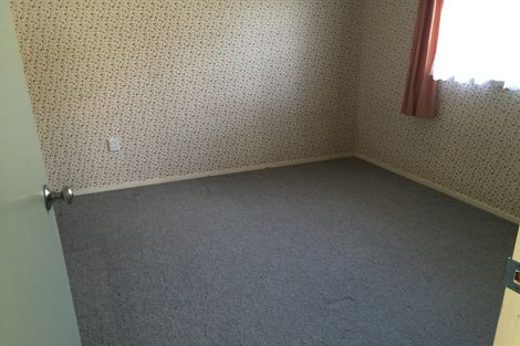 Photo of property in 4 Zefiro Drive, Massey, Auckland, 0614