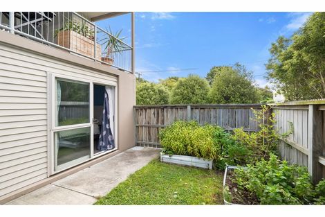 Photo of property in 1/30 Mathesons Road, Phillipstown, Christchurch, 8011