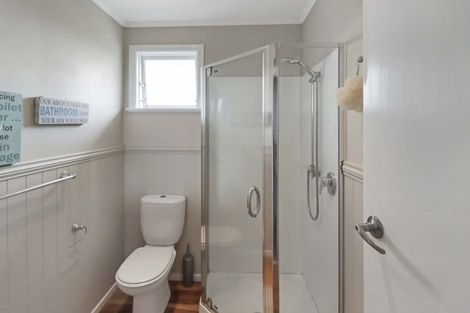 Photo of property in 6 Lenox Grove, Johnsonville, Wellington, 6037