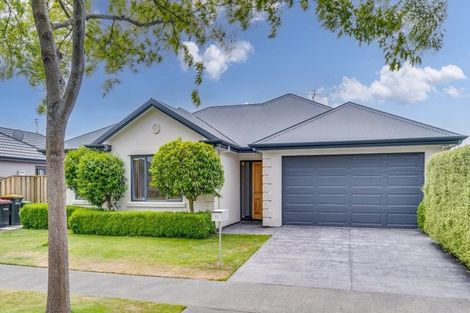 Photo of property in 32 Mahlet Street, Northwood, Christchurch, 8051