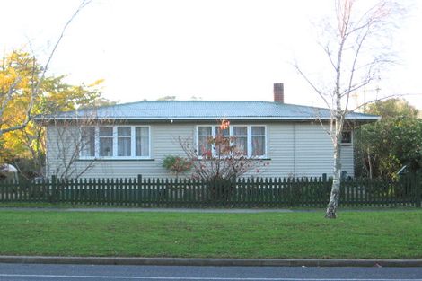 Photo of property in 687 Swanson Road, Swanson, Auckland, 0612