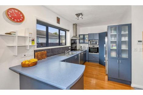 Photo of property in 27 Trinity Avenue, Epuni, Lower Hutt, 5011