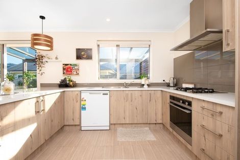 Photo of property in 127 John Burke Drive, Aotea, Porirua, 5024