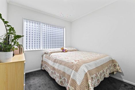 Photo of property in 22 Kapowai Boulevard, Takanini, 2112