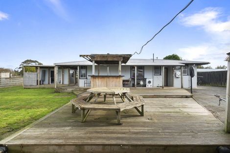 Photo of property in 35 Flower Street, Bulls, 4818
