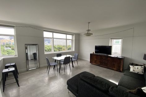 Photo of property in Fountain Court, 1/48 Oriental Parade, Oriental Bay, Wellington, 6011