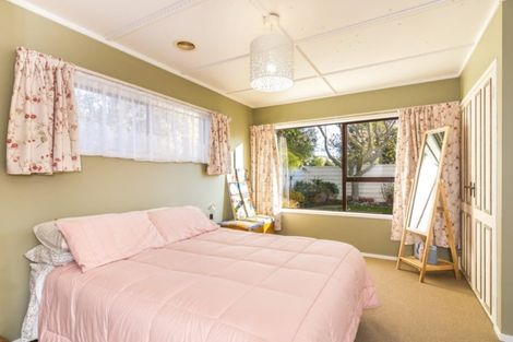 Photo of property in 79 Tamatea Road, Taupo, 3330