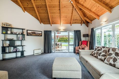 Photo of property in 2/24 Lake Pupuke Drive, Takapuna, Auckland, 0622