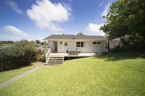 Photo of property in 39 Lynden Avenue, Hillcrest, Auckland, 0627