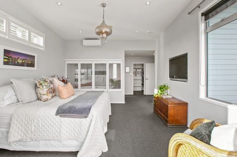 Photo of property in 17 Pitcairn Street, Oakura, 4314